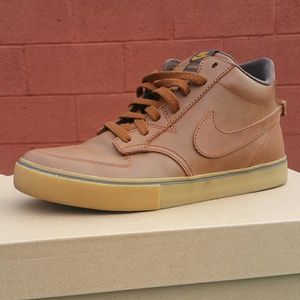 Nike Braata LR Mid